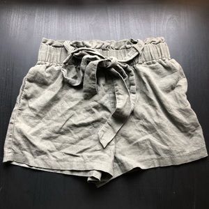 Have army green shorts